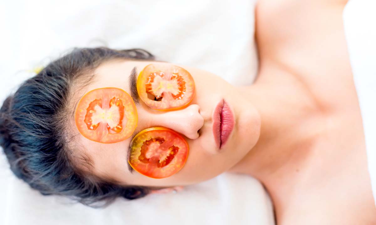 Tomato Face Pack : नेचुरल ब्यूटी के लिए try करे टमाटर फेस पैक, चेहरा करेगा ग्लो