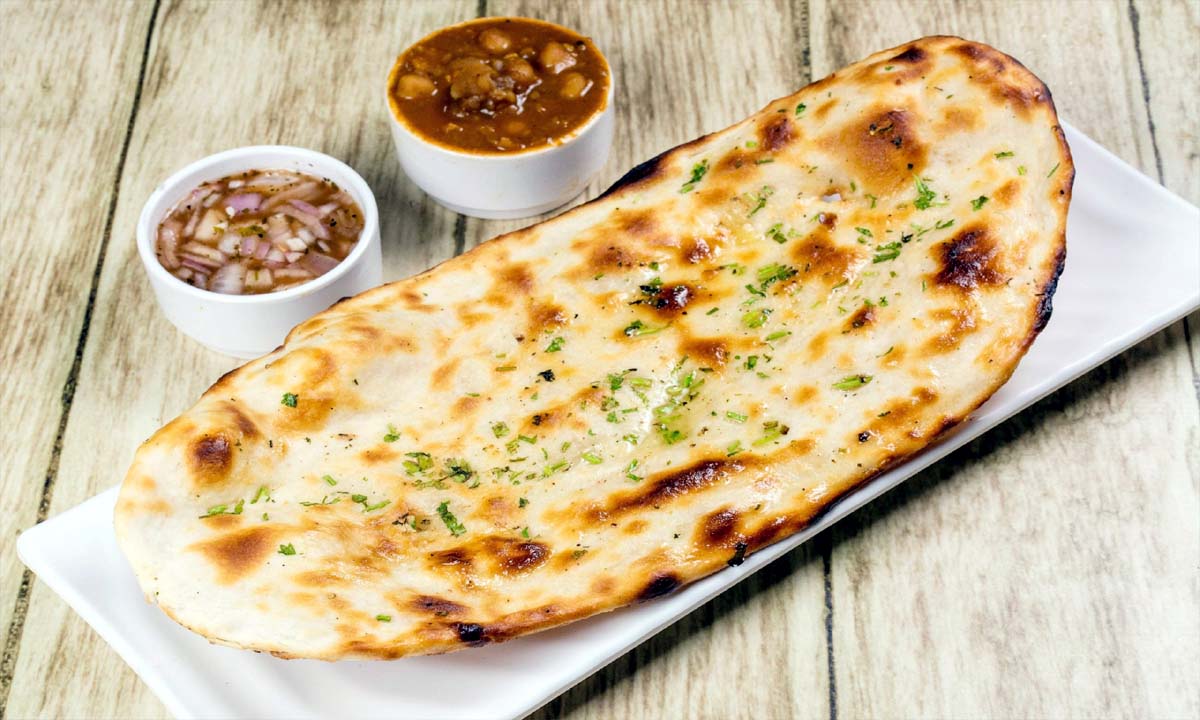 Aloo Kulcha : बनाएं आलू कुलचा , आसान रेसिपी