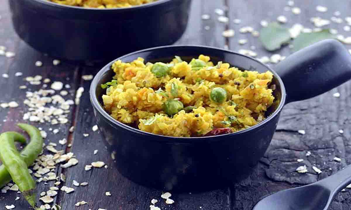आज ट्राय करे ये पोषण से भरपूर ओट्स उपमा