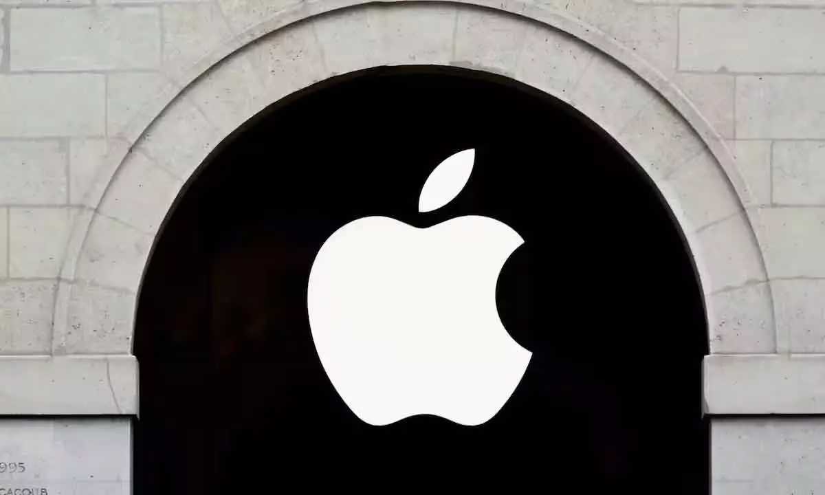 Apple AI की दौड़ में शामिल हुआ