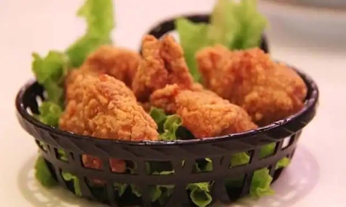 चिकन खाने के शौकीन ,तो इस तरह से कभी ना खाएं