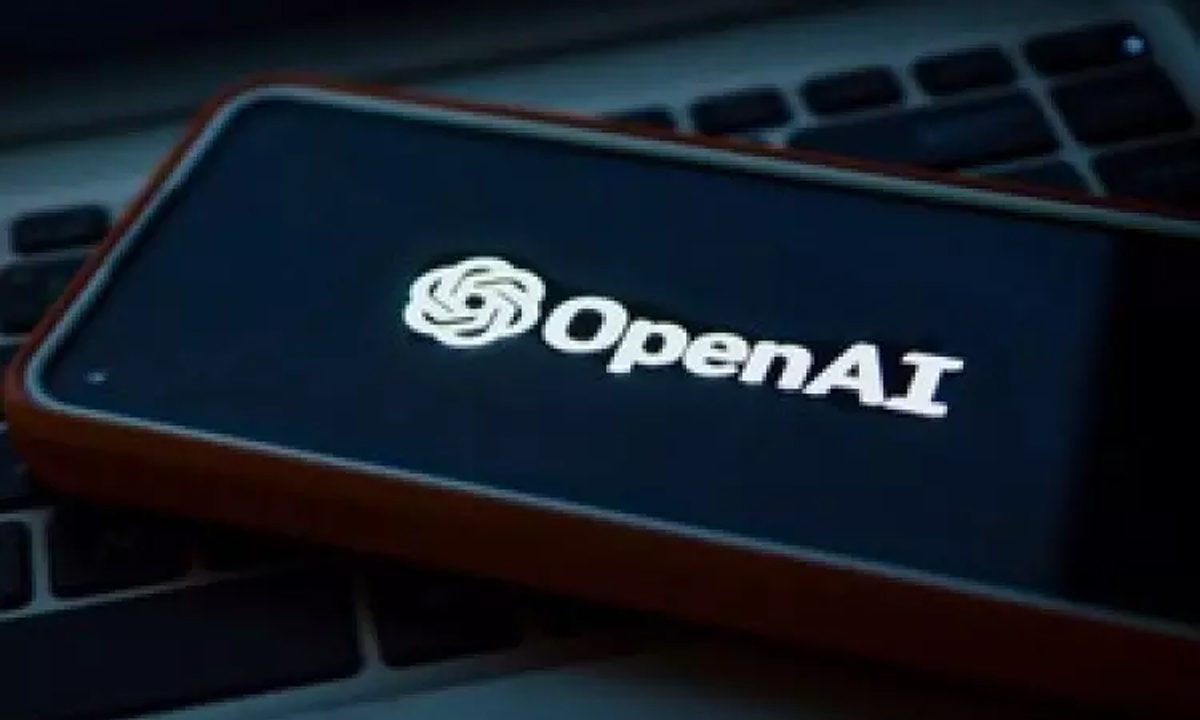 अमीर, गोरे लोगों के पास OpenAI की तकनीक तक विशेष पहुंच