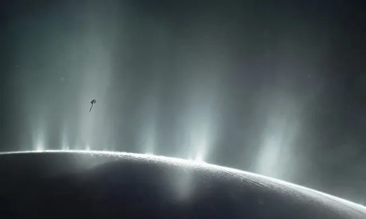 NASA को शनि के बर्फीले चंद्रमा में जीवन के लिए महत्वपूर्ण घटक मिले
