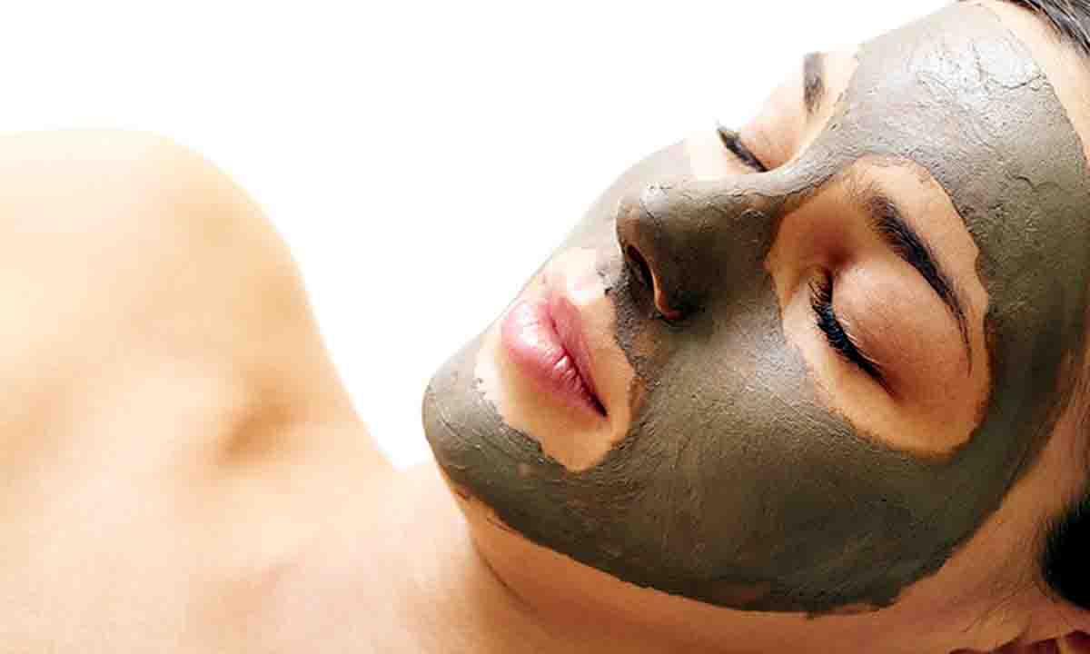 स्किन के लिए मुल्तानी मिट्टी बेहद फायदेमंद , इस तरह से करें इस्तेमाल