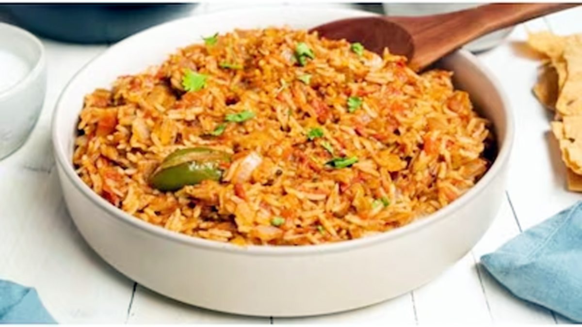 घर पर बनाये डिश टमाटर राइस, जाने रेसिपी
